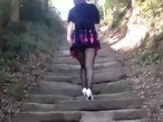 兒子跟媽媽在公園 媽媽坐在兒子身上輸出